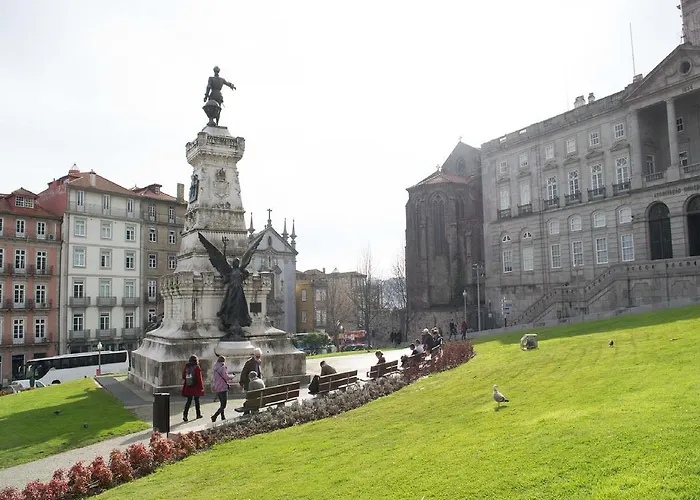 Merc Place Lejlighed *